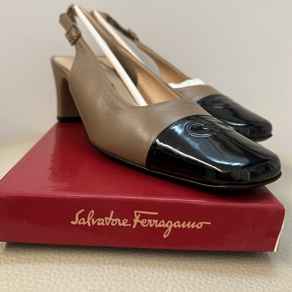 Salvatore Ferragamo sling back, Nappa Tan leather/Patent leather tip w logo.
